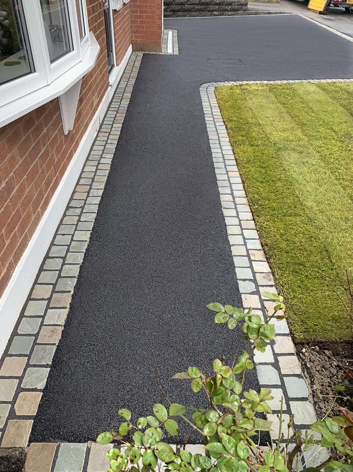 Block Paved Edging and Tarmac Finishes